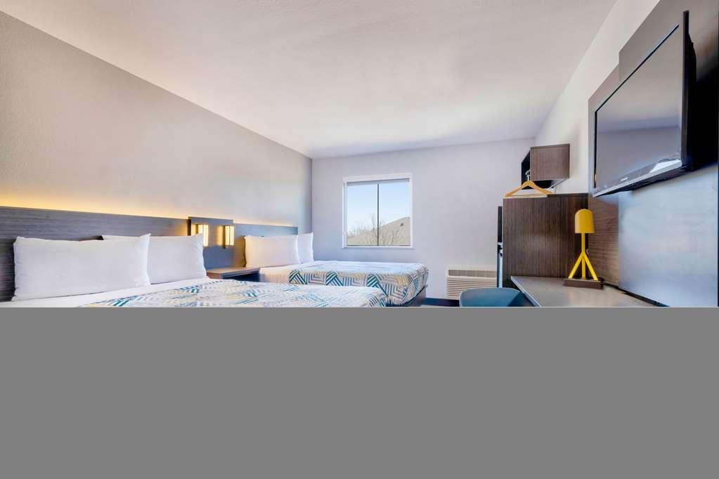 6-norman, Ok Hotel 2*