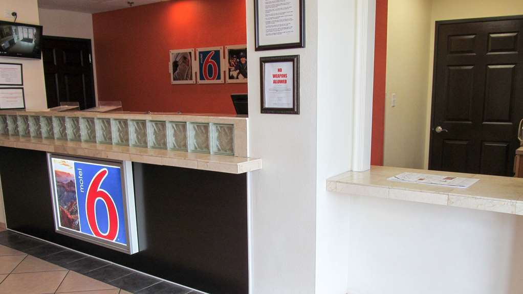 6-norman, Ok Hotel